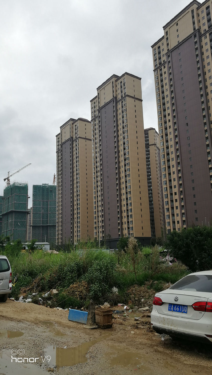昆明蓝湾俊园外墙聚合物抗裂砂浆